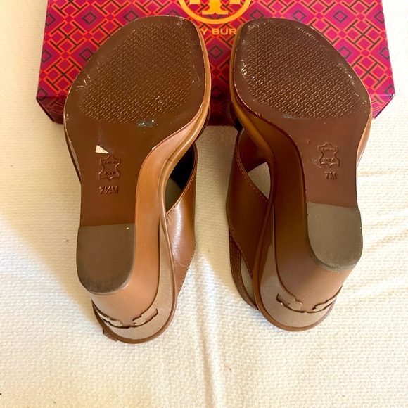 TORY BURCH Gabrielle‎ Wedge Sandal - Picture 8 of 9